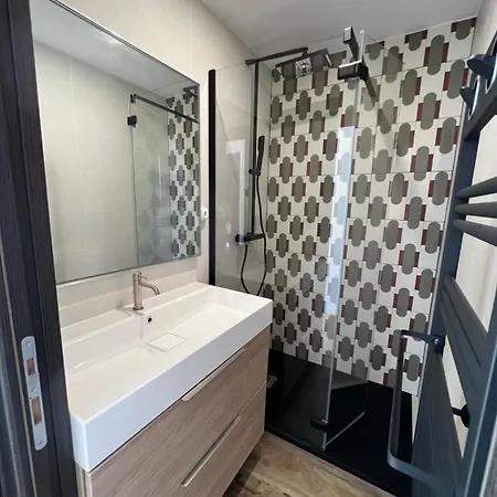 Renove En Plein Centre Ville, Sur Le Port, Vue La Grande-Motte