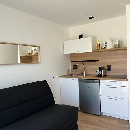 Apartment Renove En Plein Centre Ville, Sur Le Port, Vue La Grande-Motte